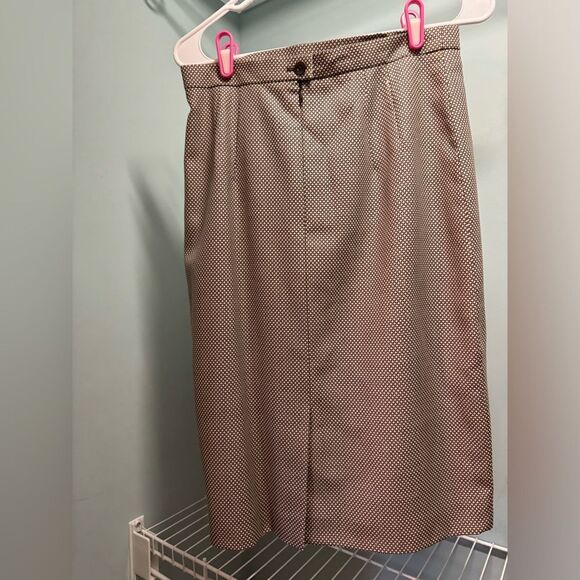 Escada Brown / Cream Patterned Knit Pencil Skirt Size M (German 40) 7” Back Slit - Picture 2 of 3
